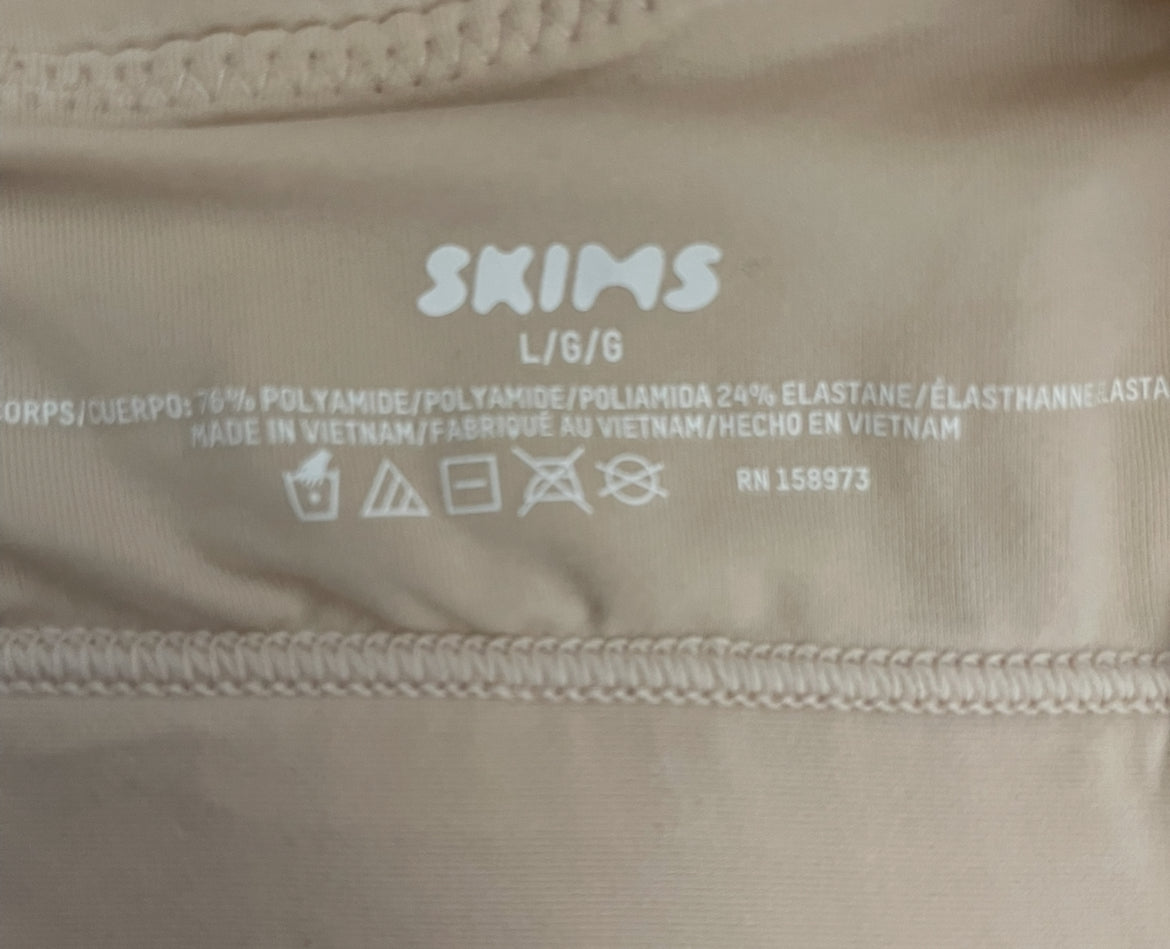 SKIMS Fits Everybody Crossover Bralette. (Large)