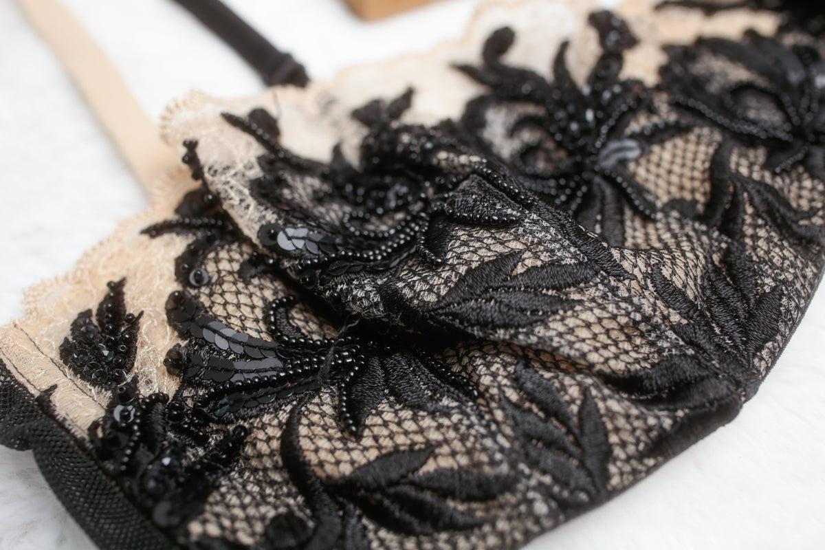 Victoria's Secret 38D Vintage Demi-cup Balconette Bra Beige and Black Beaded Lace