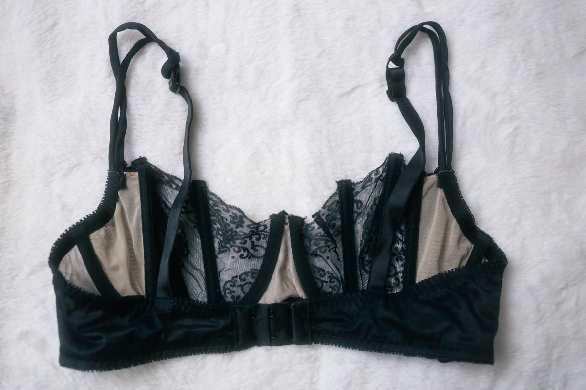 Victoria's Secret Balconette Lace Bra 38C Beige/Black