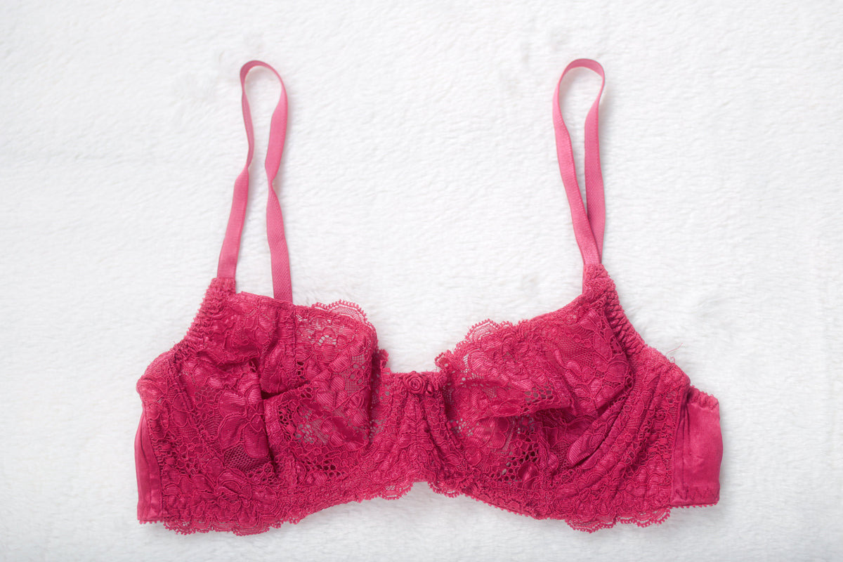 Victoria's Secret Vintage 90s Unlined Lace Underwire Demi Balconette Bra Red 36B